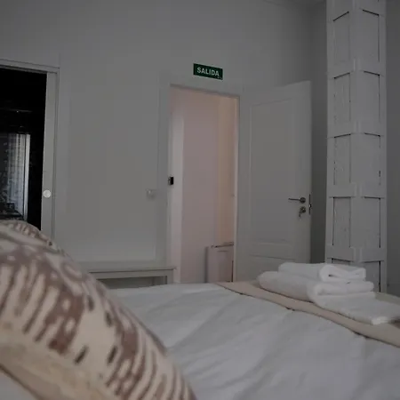 Reina Victoria 23 Guest house Santander