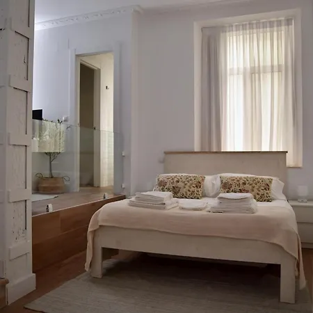 Reina Victoria 23 Guest house Santander
